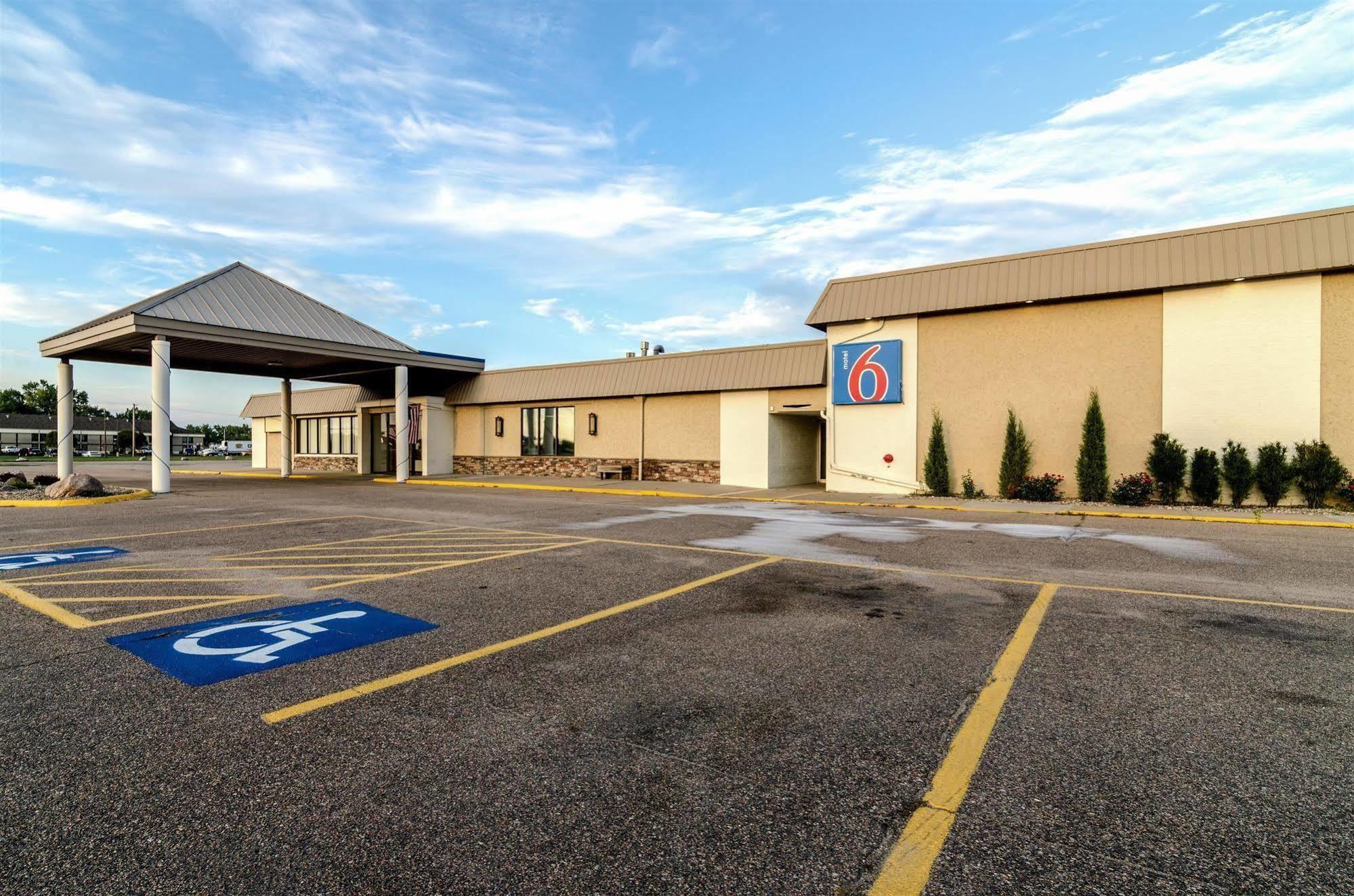 Motel 6-York, Ne Zewnętrze zdjęcie
