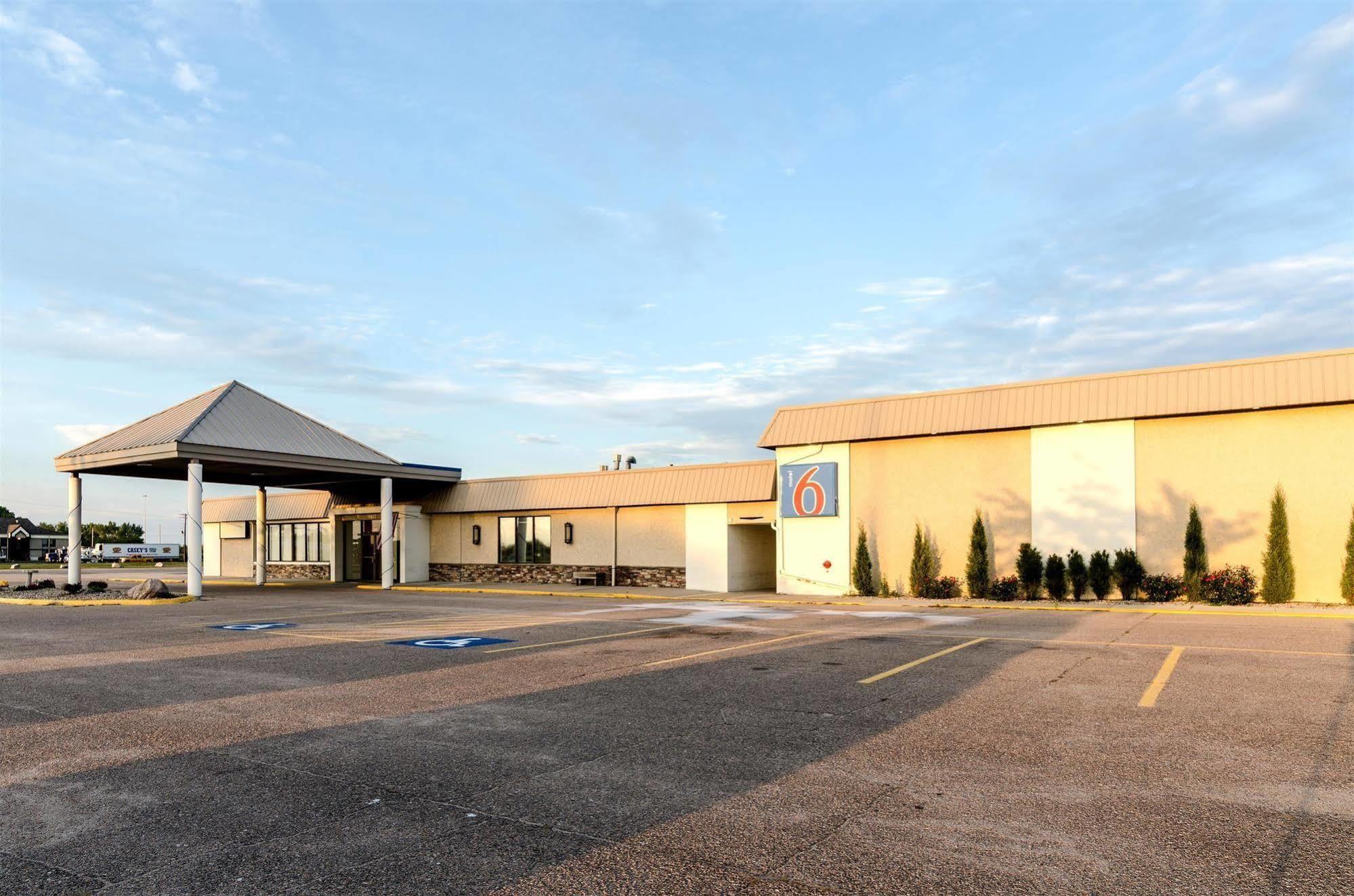 Motel 6-York, Ne Zewnętrze zdjęcie